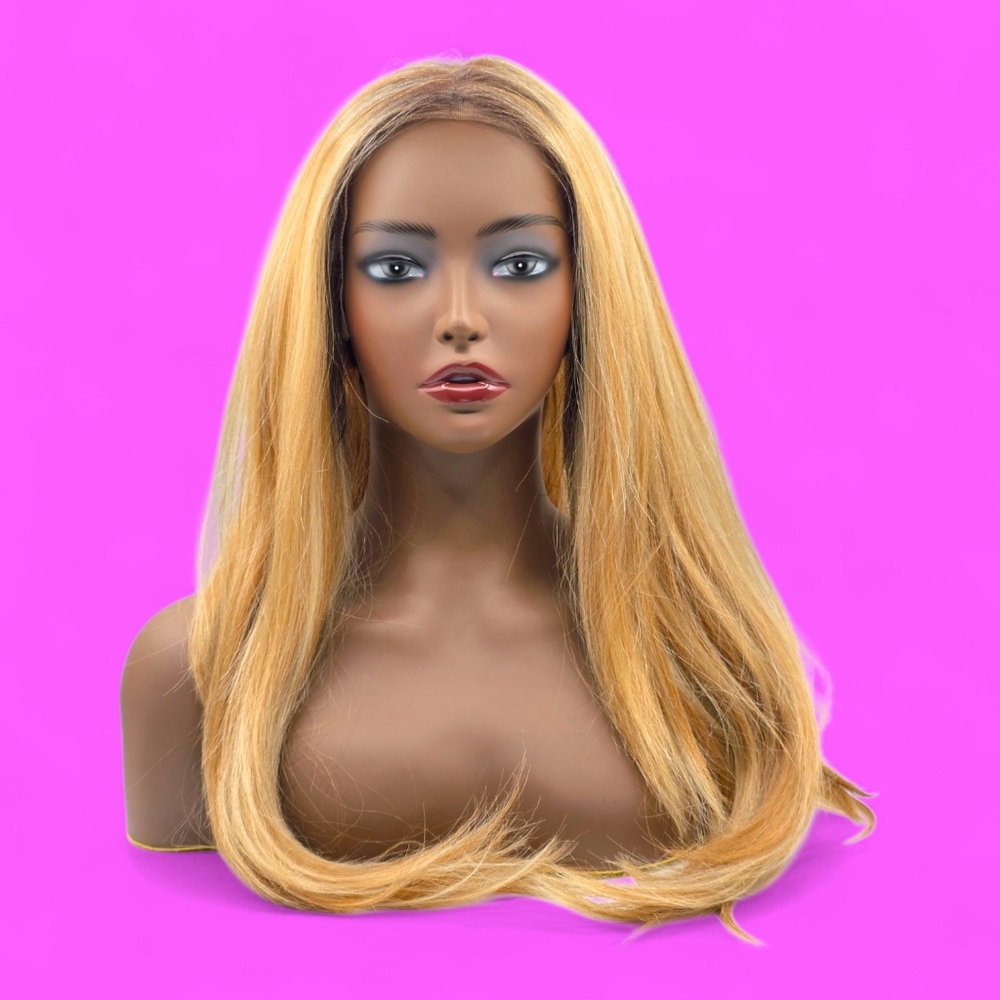 Outre Tatienne Perfect Hairline Vanilla Caramel Hand Tied 13x6 Lace Front Wig